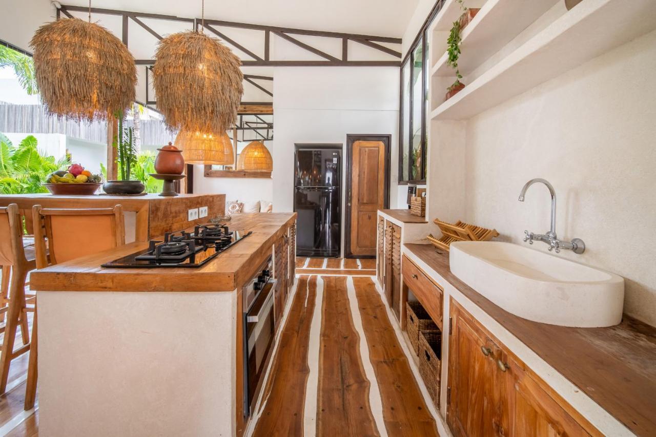 Villa Yogi Surf 2 Canggu Eksteriør billede